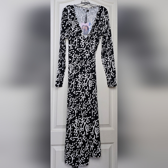 Long Sleeve Midi Sea Spots Wrap Dress Diane Von Furstenberg | BLACK & WHITE | XS - Picture 5 of 10